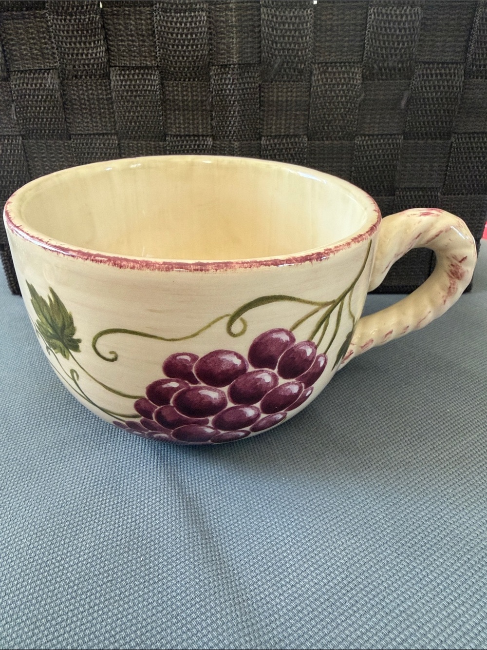 NWOT Designpac Ceramic Soup Mug Grape Cluster with Leaf Design